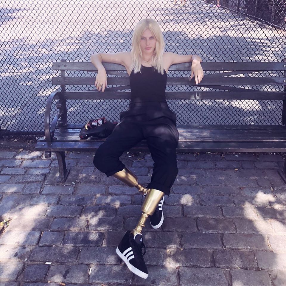 黃軒造型「翻車」?資生堂廣告完整版,可能你還沒看到 黃軒造型「翻車」?資生堂廣告完整版,可能你還沒看到