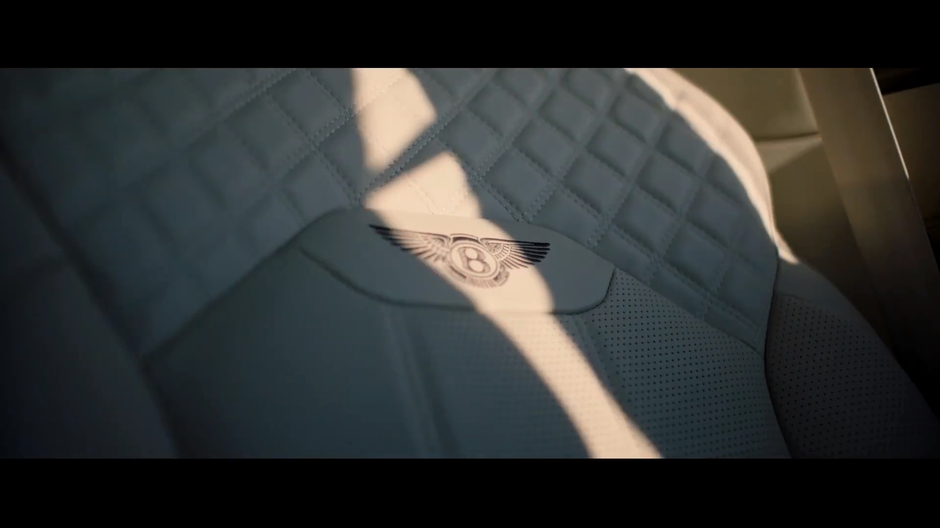 賓利發(fā)布新添越廣告大片，為你開啟非凡之旅！