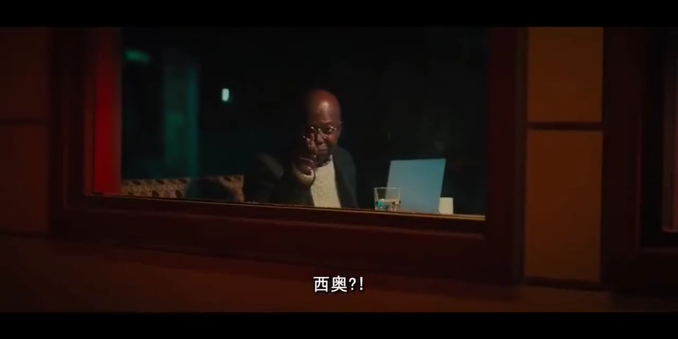 布魯斯威利代言汽車電池廣告,虎膽龍威高燃回歸! 布魯斯威利代言汽車電池廣告,虎膽龍威高燃回歸!