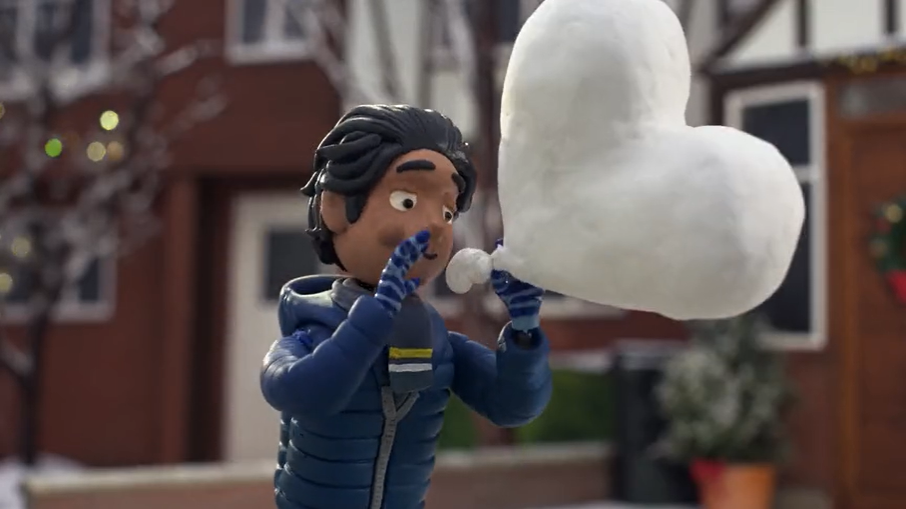 萬眾期待的 John Lewis 圣誕廣告來啦!今年是一顆愛心的夢幻傳遞 萬眾期待的 John Lewis 圣誕廣告來啦!今年是一顆愛心的夢幻傳遞