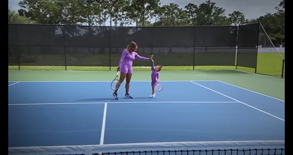 耐克致敬孕媽短片：天生運(yùn)動(dòng)員，舍她其誰(shuí)！