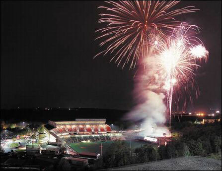淺談煙花拍攝的前期和后期PS技巧 淺談煙花拍攝的前期和后期PS技巧
