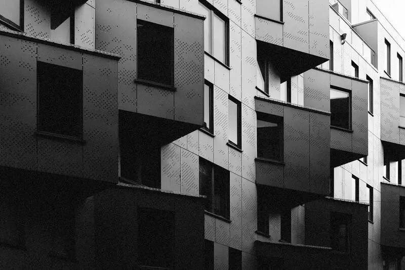 在強(qiáng)烈日光下也能拍出好片？