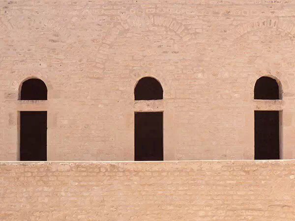 化腐朽為神奇的建筑攝影構圖