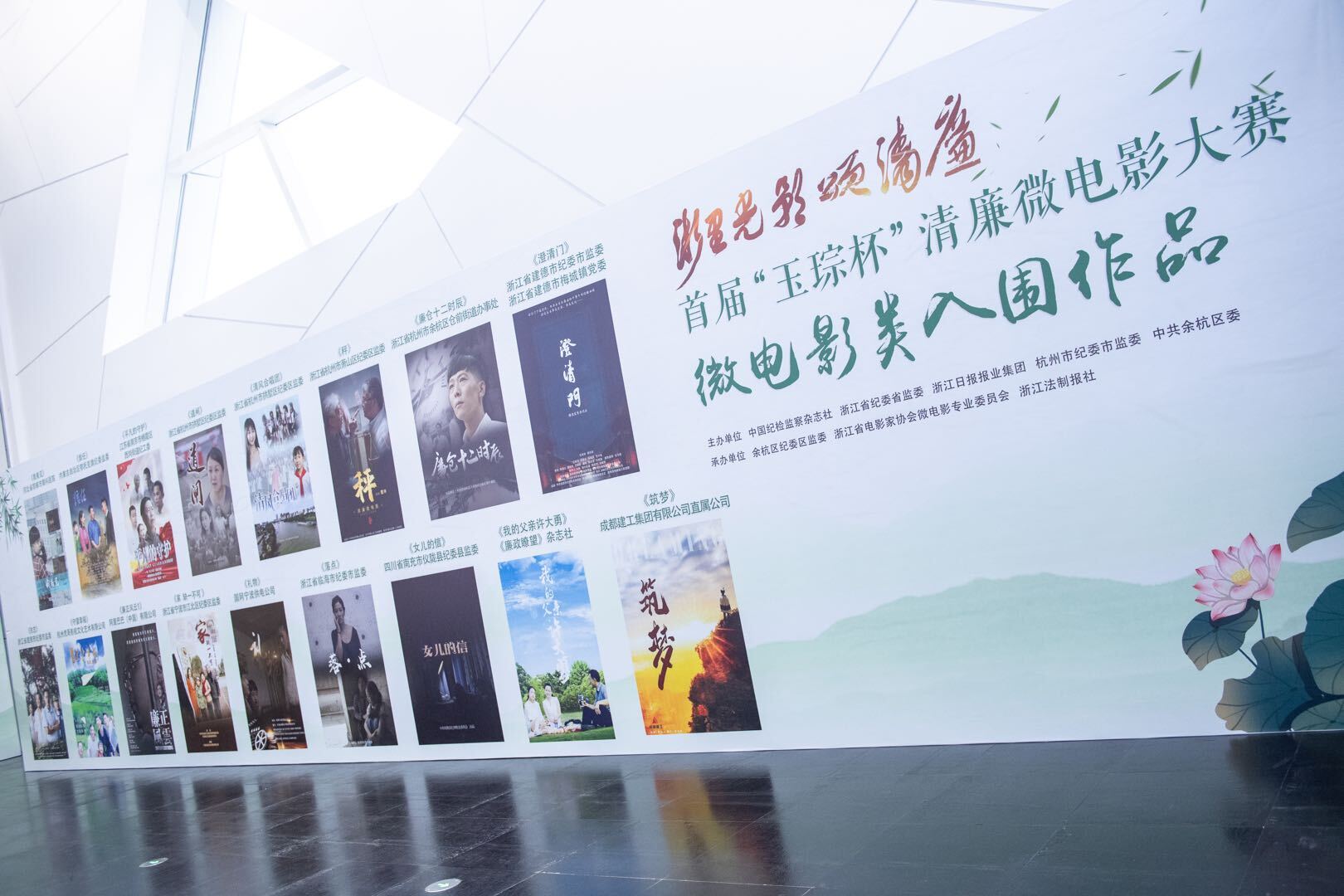 897308568.jpg 897308568.jpg