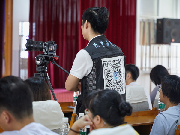 1255569583.jpg 18.jpg