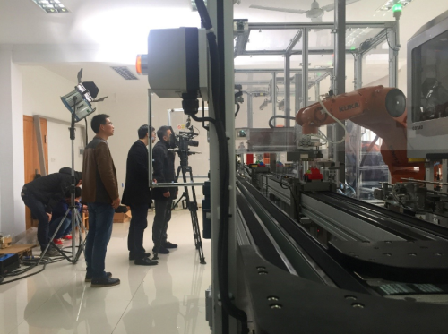 370330651.png QQ截圖20190830161229.png