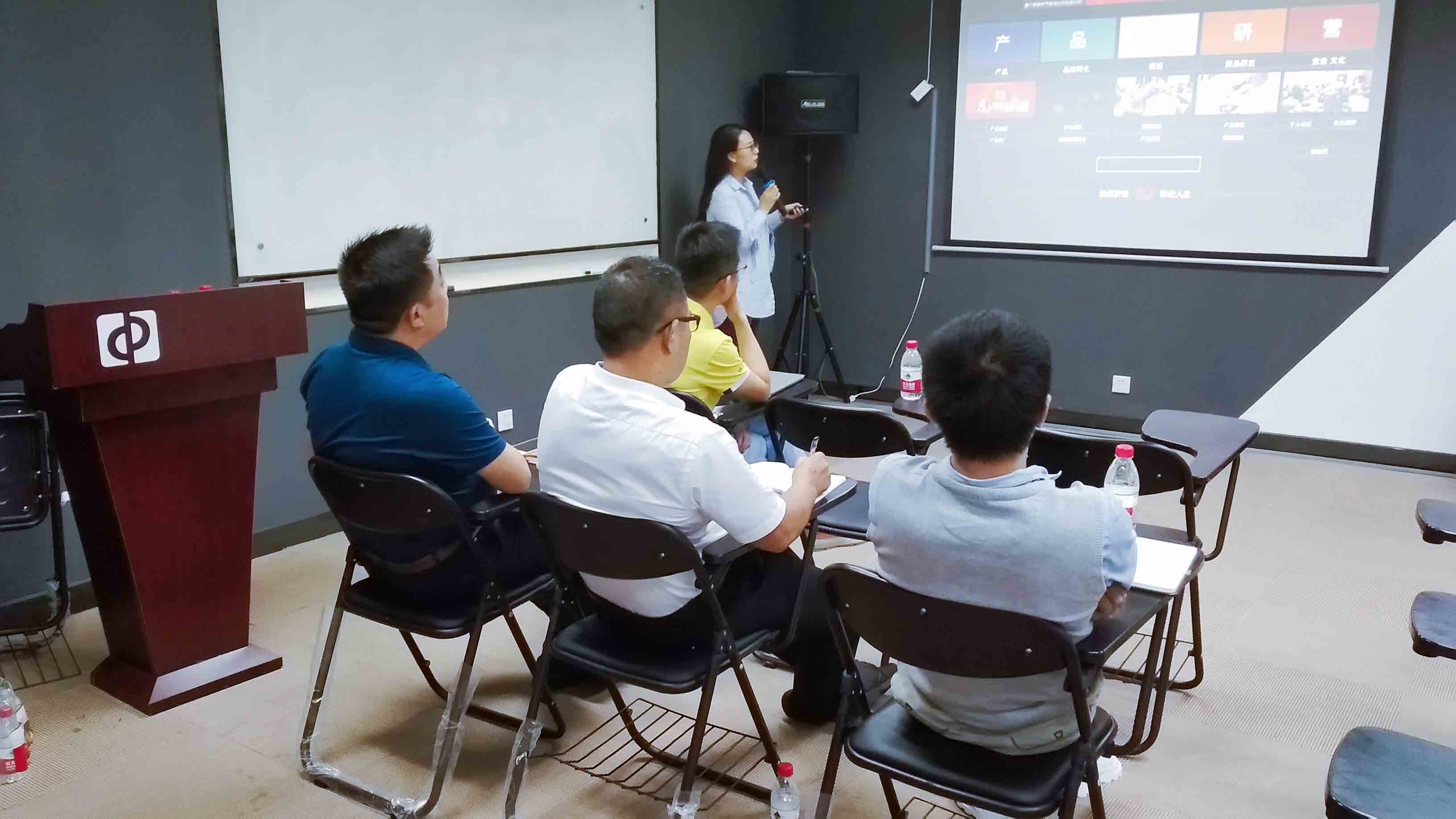 92581201.jpg 92581201.jpg