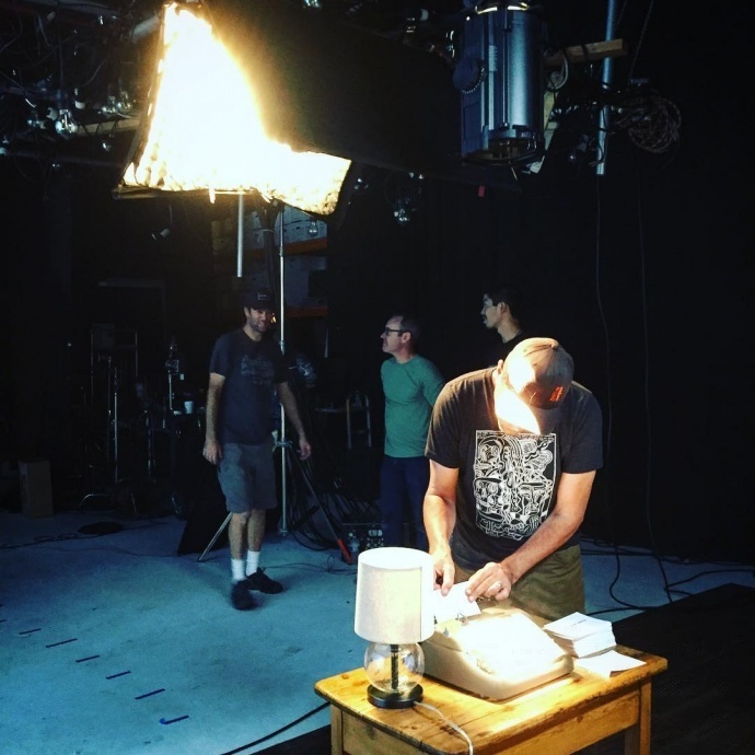 1155060654.jpg 1494902406_25838.jpg