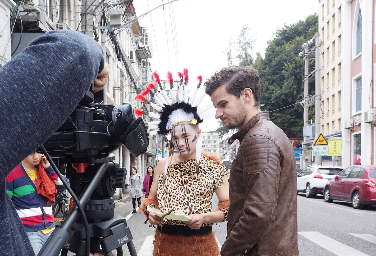 554140905.jpg 《莫比斯耳機》——宣傳片——安戈力影視21.jpg