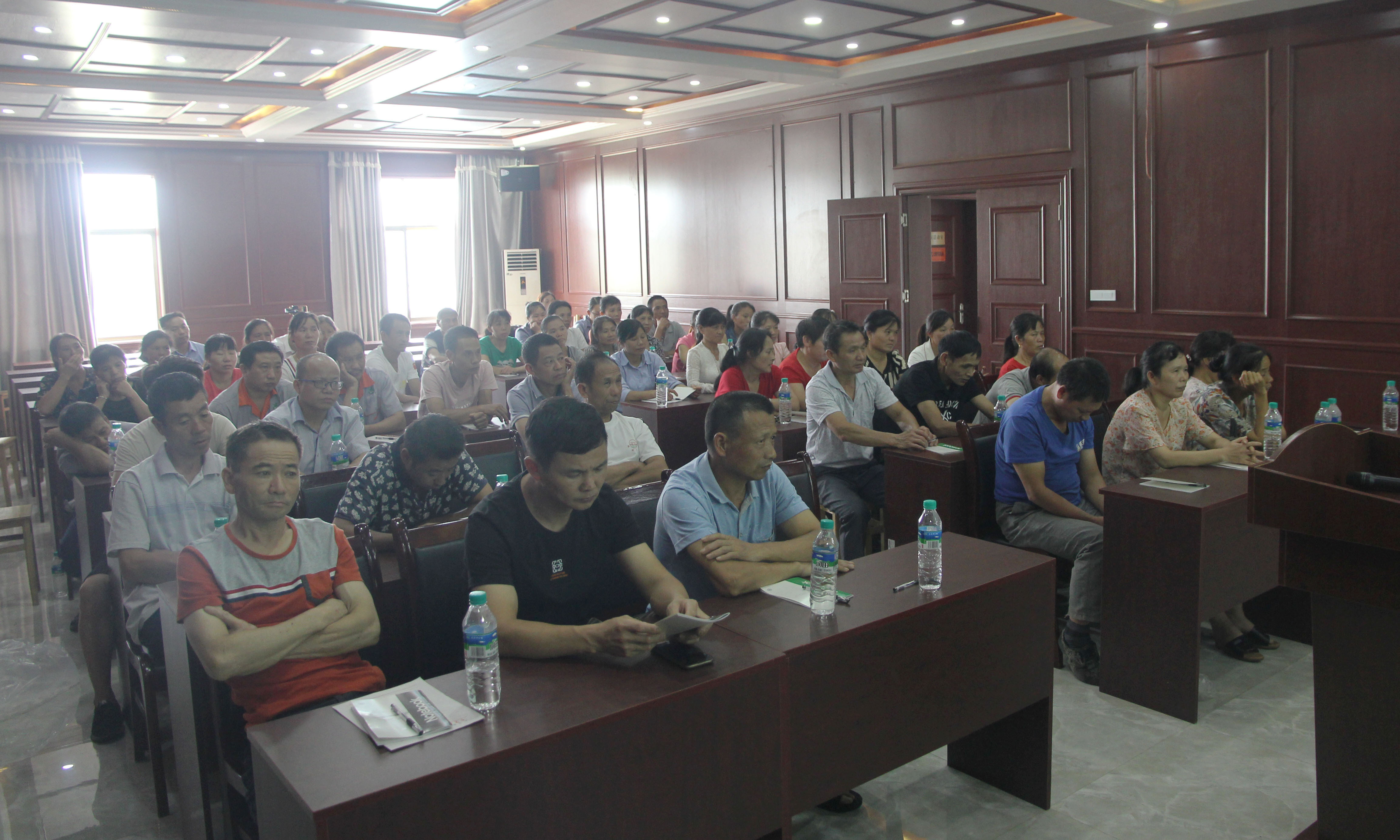 428447565.jpg IMG_1061.jpg