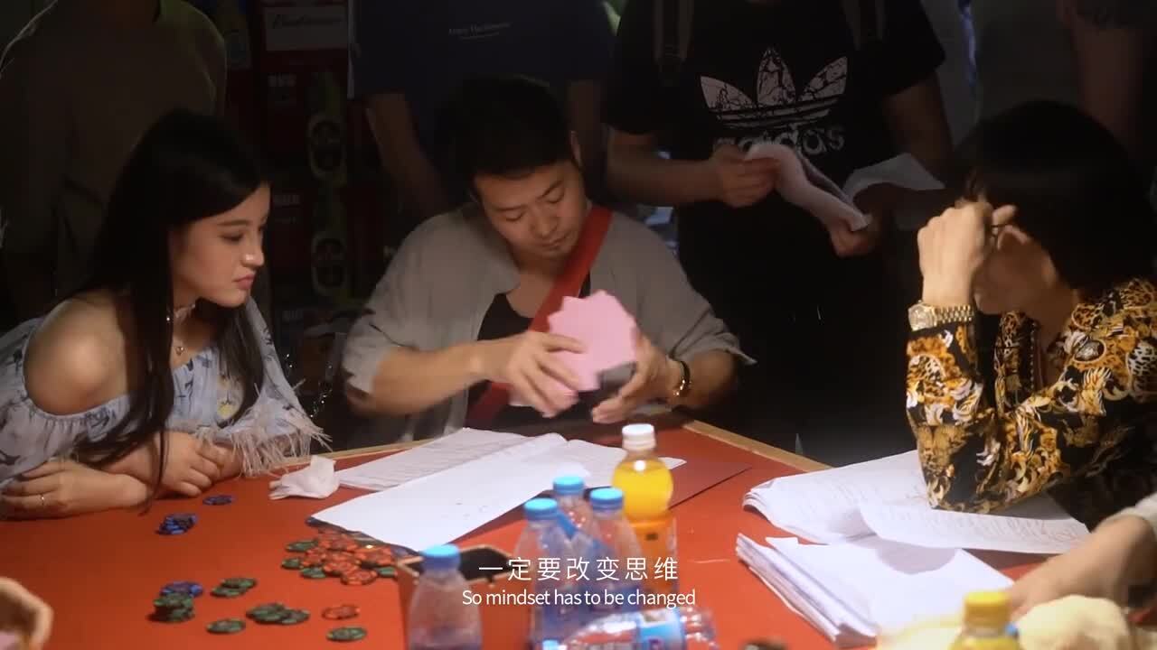 創(chuàng)意獲獎(jiǎng)視頻《在香港飄著》